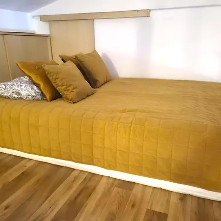 Metropolis, Old Town, Wawel, 110 M2, 3 Rooms, 2 Bathrooms, Big And Very Comfortable Διαμέρισμα