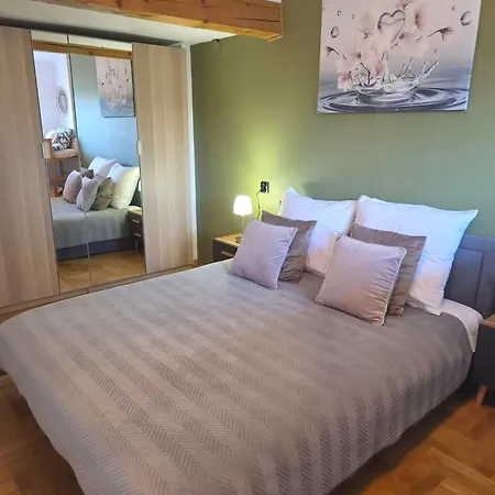 Διαμέρισμα Metropolis, Old Town, Wawel, 110 M2, 3 Rooms, 2 Bathrooms, Big And Very Comfortable *