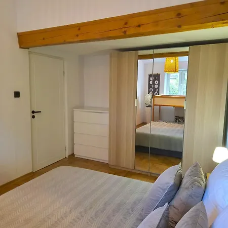 아파트 Metropolis, Old Town, Wawel, 110 M2, 3 Rooms, 2 Bathrooms, Big And Very Comfortable 크라쿠프